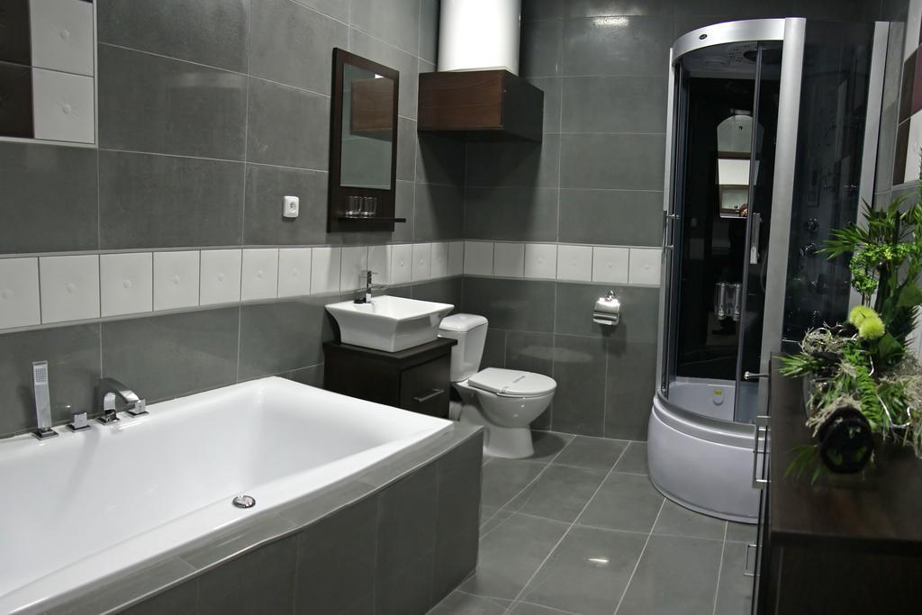 Penzion Luxury Rožňava エクステリア 写真